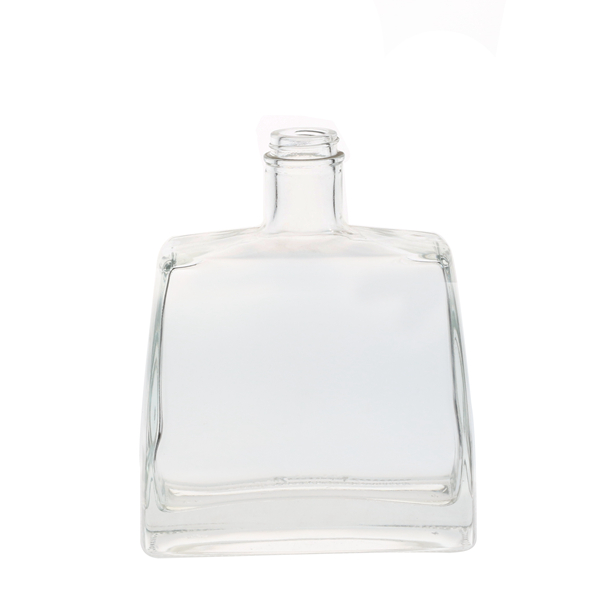 700ml Clear Flat Square Shape Liquor Bottle with Screw Top Featured Image