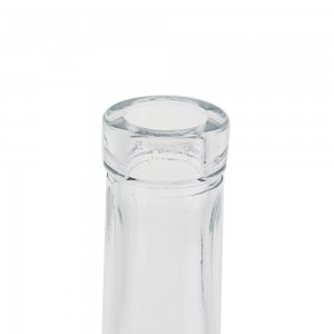 500 ml clear glass liquor bottle with cork