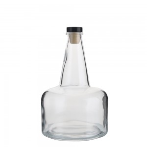 unique shape 700 ml liquor bottle with cork