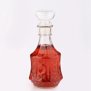China Factory for Fireball Small Bottle - 500ml Shaped Wine Glass Bottle – QLT