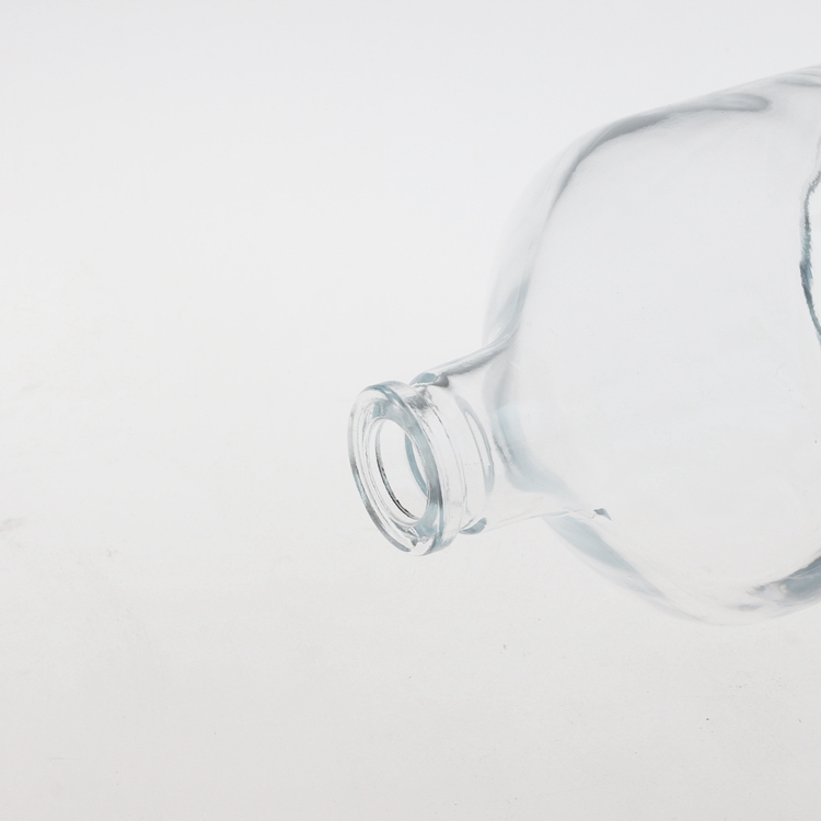 Renewable Design for Pretty Liquor Bottles -
500ml Shaped Wine Glass Bottle – QLT detail pictures