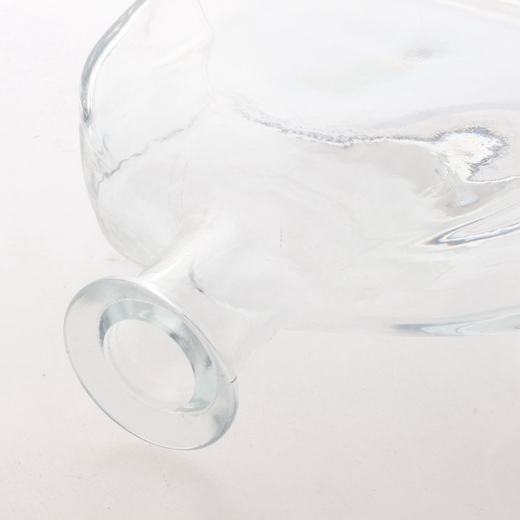 Popular Design for 50ml Bottle -
700ml Fancy Glass Wine Bottle – QLT detail pictures