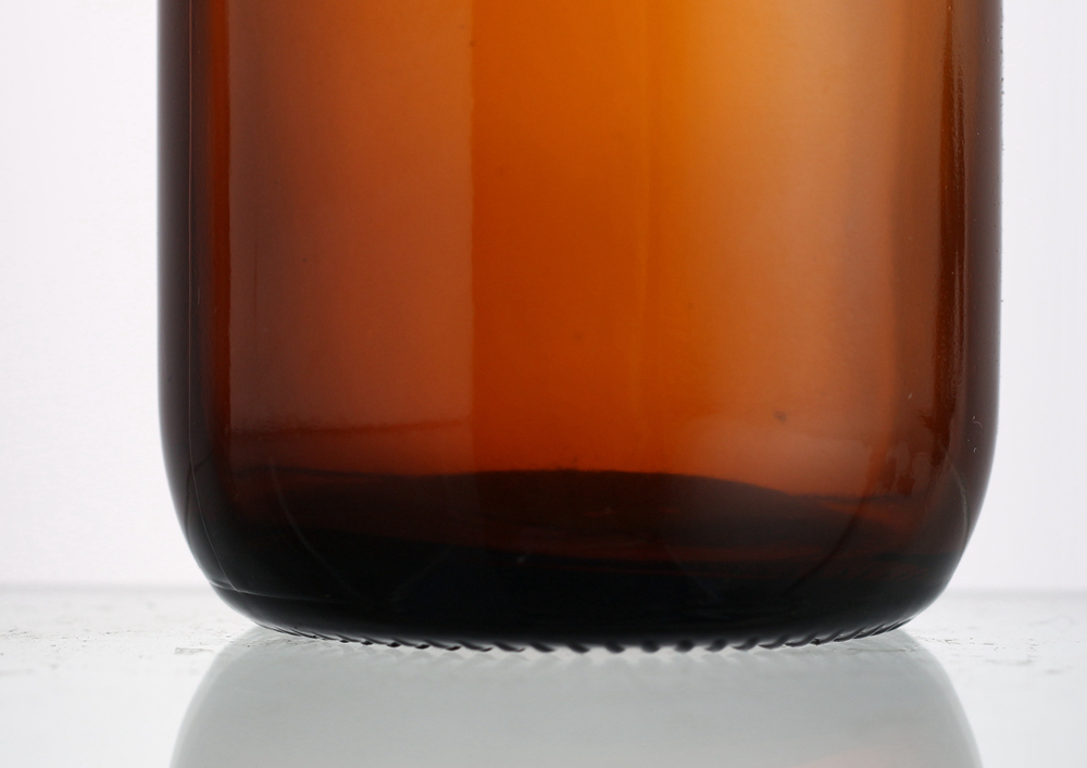 China Wholesale The Most Expensive Bottle Of Vodka Manufacturers Suppliers-
187 ml amber color liquor wine bottle with screw – QLT detail pictures