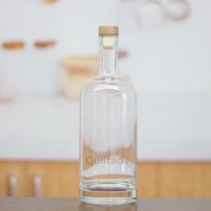 China design 750 ml vodka glass liquor bottle with lid