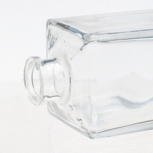 500ml Clear Square Liquor Glass Bottles