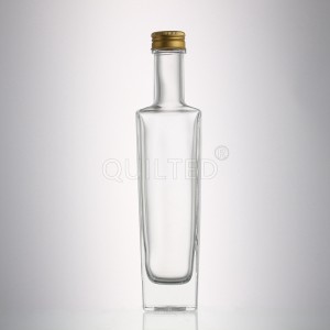 250 ml square shape liquor glass vodka bottle