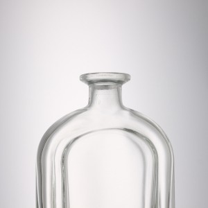 700 ml flat shape liquor glass bottle