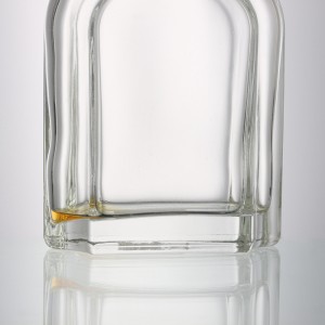 700 ml flat shape liquor glass bottle