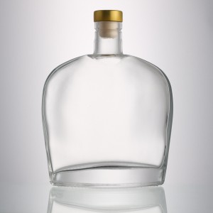 700 ml flat shape liquor glass bottle