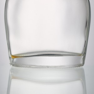 700 ml flat shape liquor glass bottle