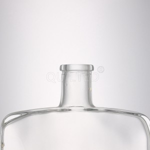 500ml flat shape clear liquor glass whisky bottle