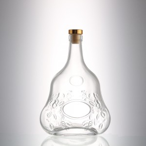 700 ml unique shape flat glass liquor bottle