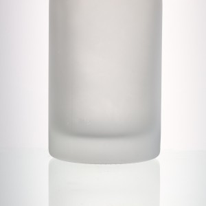 1000 ml frosted glass liquor bottle with cork