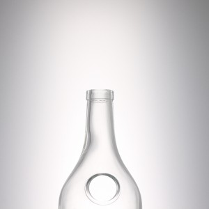 750 ml clear logo glass liquor bottle