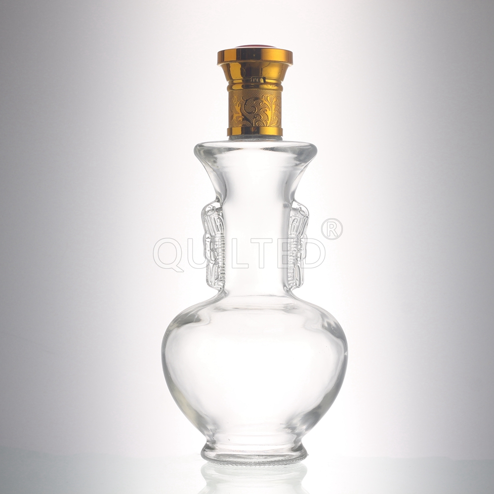 600 ml liquor bottle 