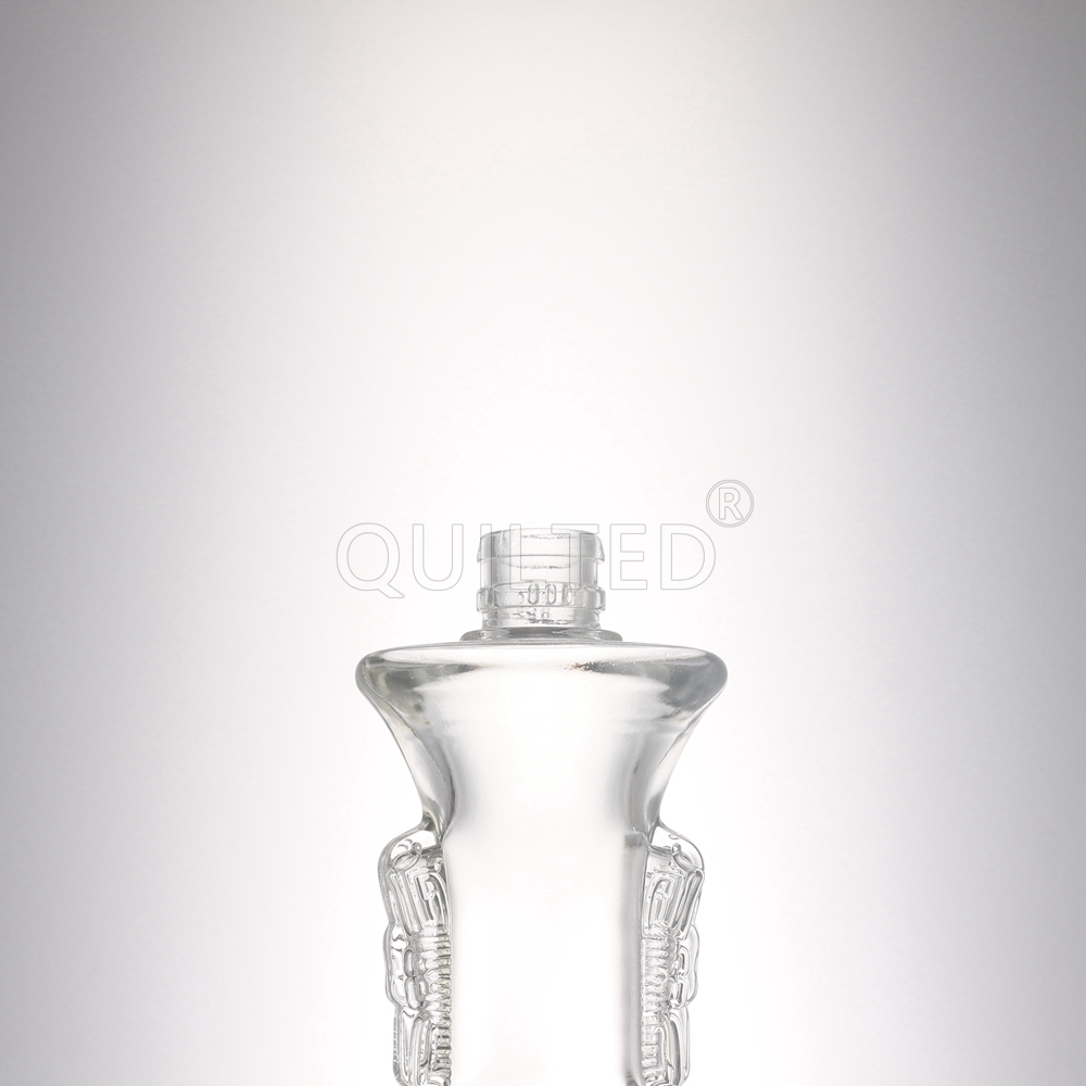 China Wholesale Blue Bottle Vodka Brand Manufacturers Suppliers-
Design Shape of lamp 600 ml liquor glass whsiky bottle – QLT detail pictures