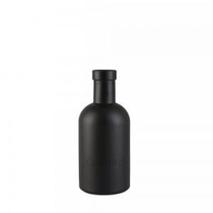 Custom 100 ml matte black liquor glass bottle