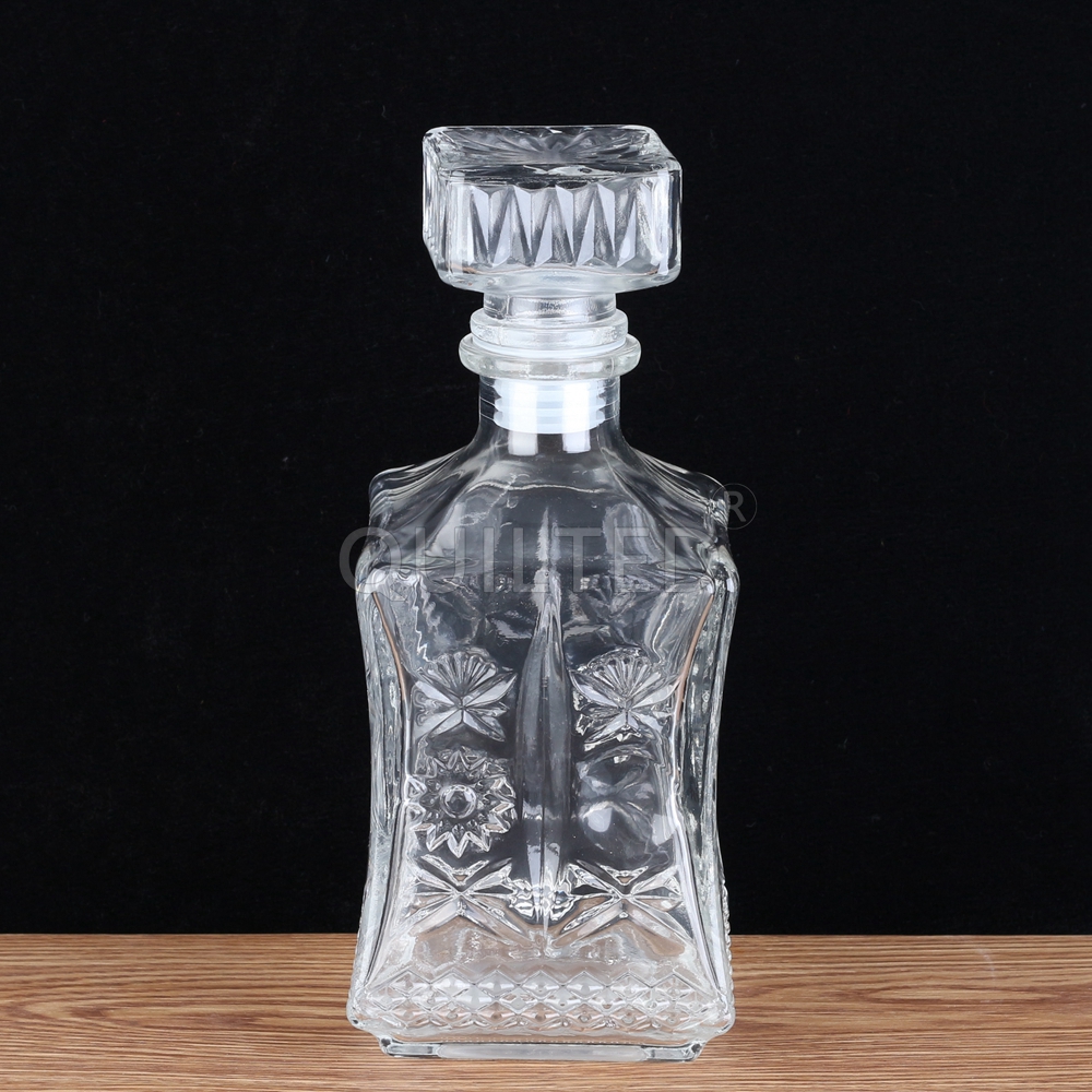 High-Quality Cheap Whiskey Sample Bottles Factories Quotes-
700 ml square shape liquor glass whisky bottle decanter – QLT detail pictures