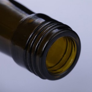 Direct Sale Screw Cap 750Ml Glass Wine Bottles