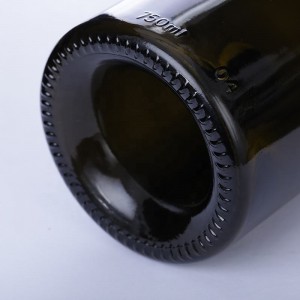 W-132 890g Cork Finish Burgundy Wine Bottle